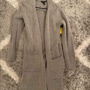 Light grey knit cardigan never worn brand new with tags size large